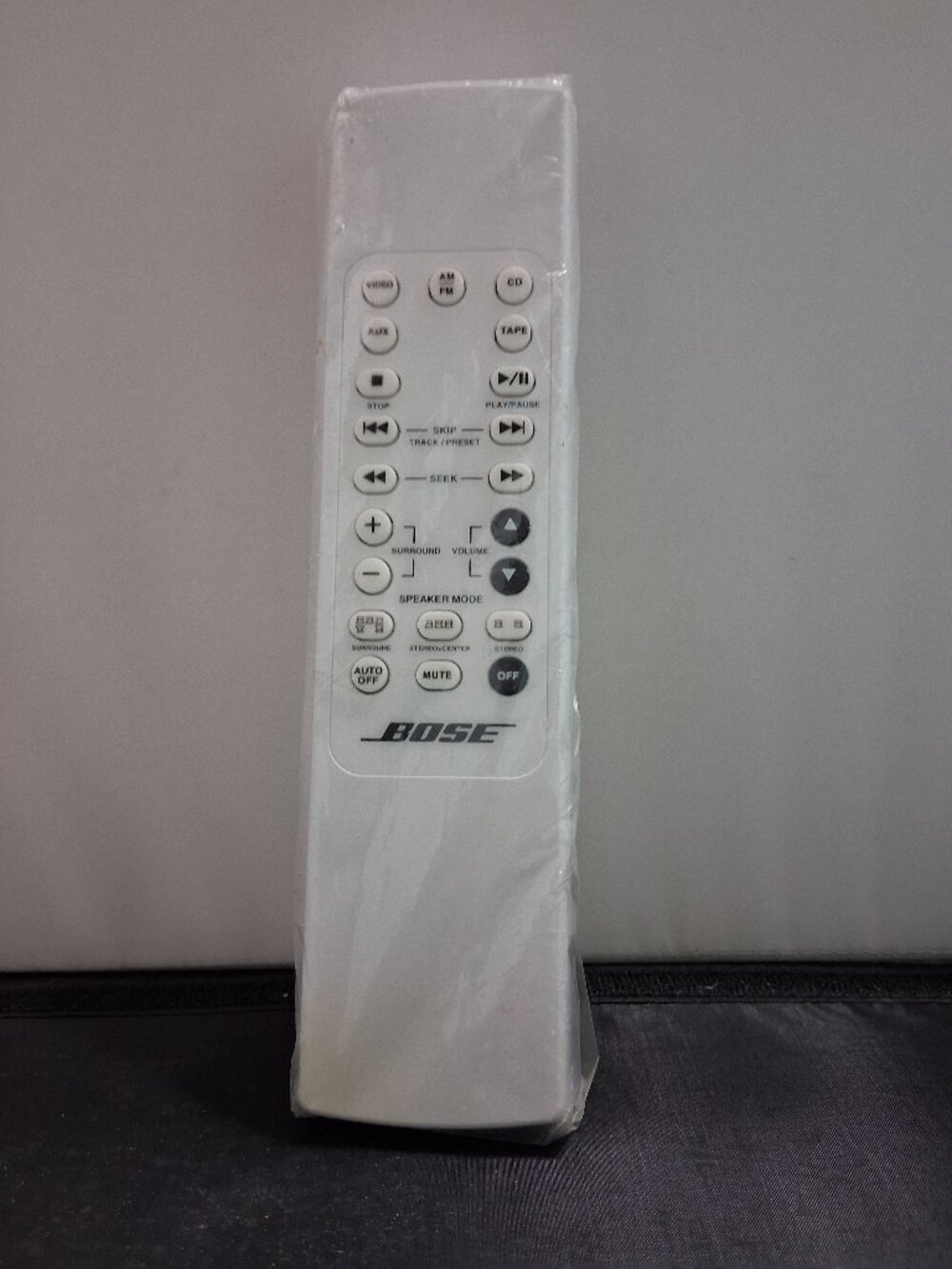 BOSE RC-9 Remote Control White NOS still in original plastic OEM
